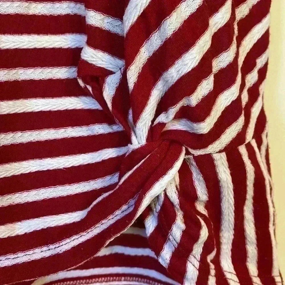 Red and White Stripe Short Sleeve Shirt in Size 2X - Picture 3 of 5